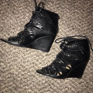 Black lace wedges